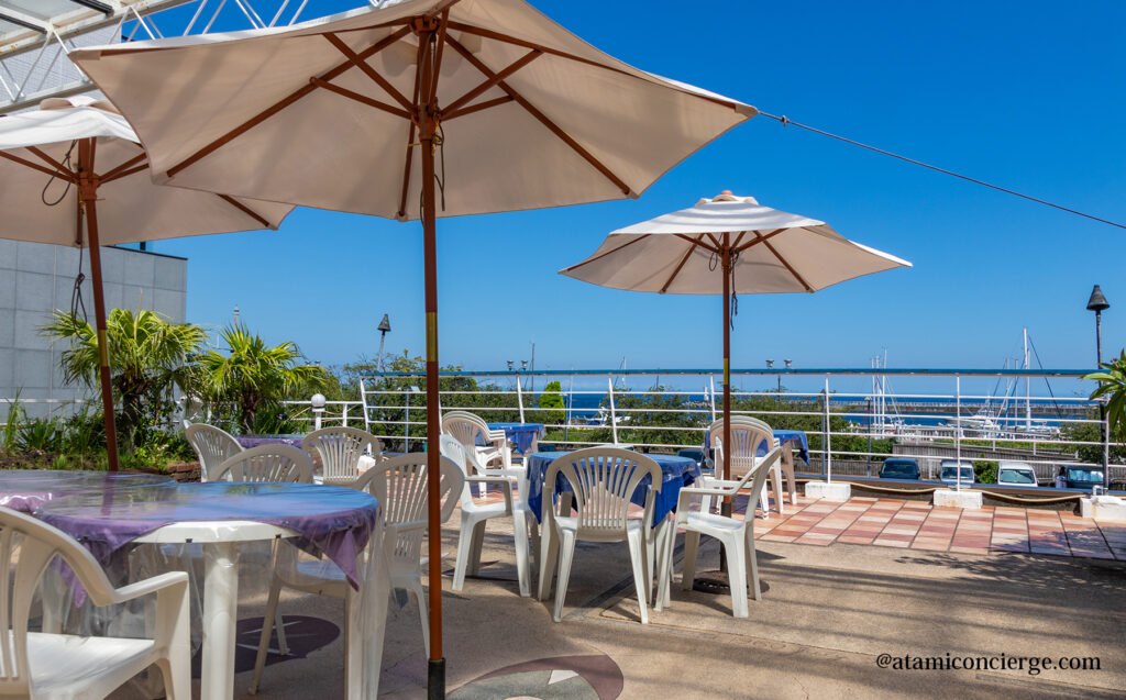 カフェ＆レストラン　ナギサさんのテラスの様子